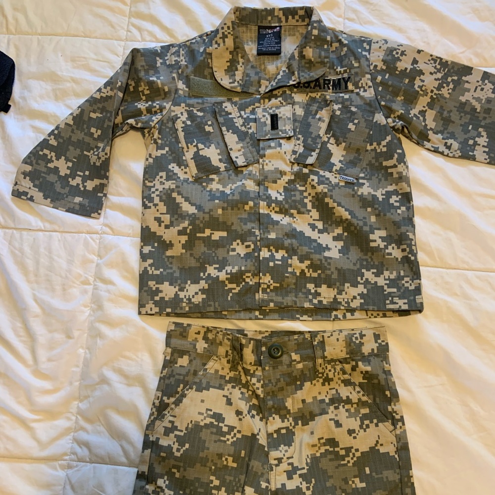 Toddler Army Fatigues!! XXS/2T- Halloween costume!